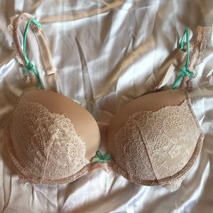 Victoria’s Secret Dream Angels Push-up Bra